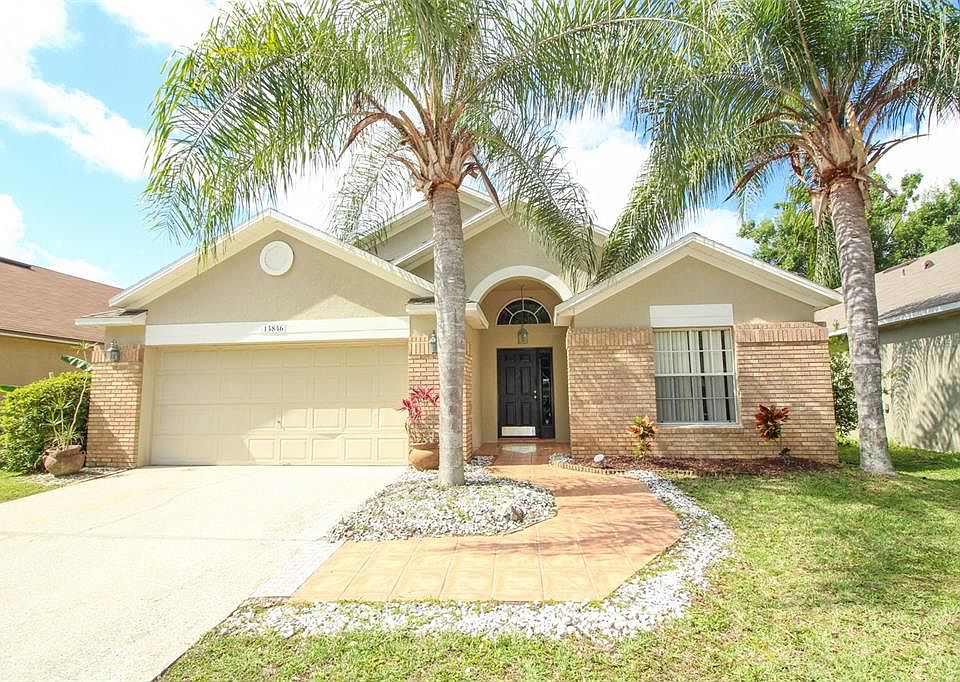 1st image of 13846 Valleybrooke Ln
