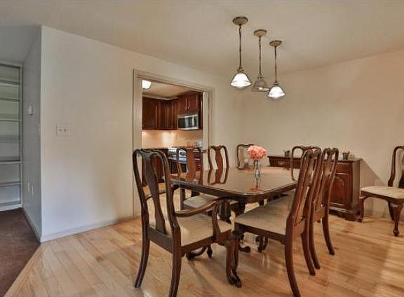 4th image of 98 Winterwood Dr
