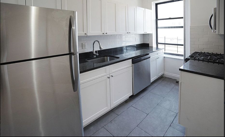 1st image of 24-03 41st Ave #22