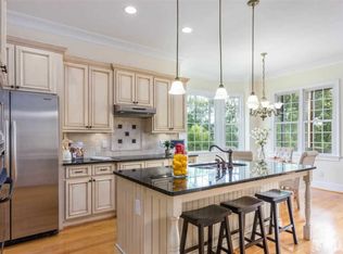 7615 McCrimmon Pkwy, Cary, NC 27519