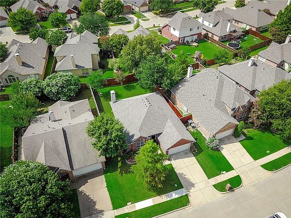 4th image of 5013 Lake Crest Dr
