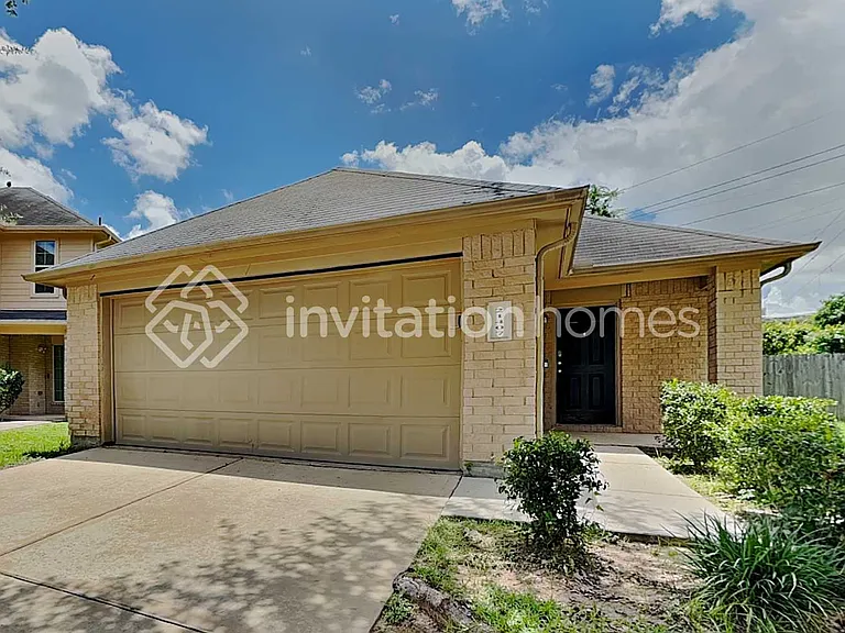 21407 Palma Grove Way — Photo 1