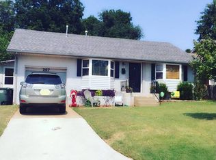 207 Benton Rd, Edmond, OK 73034