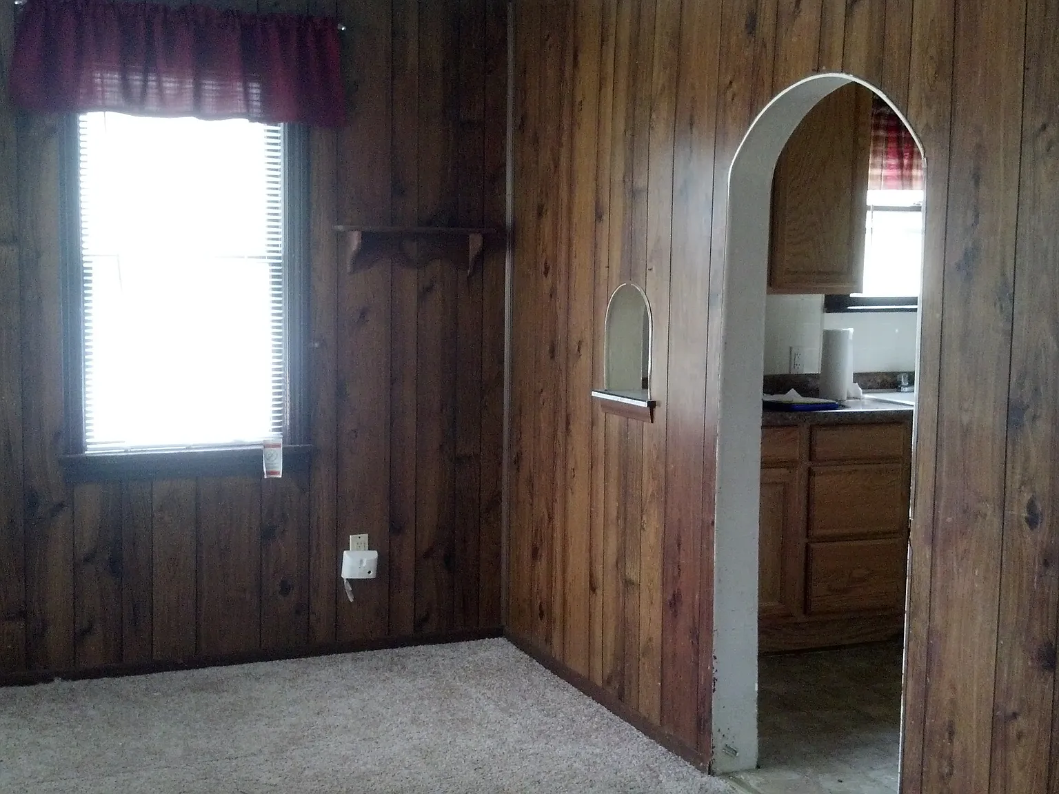2-Bedroom 2-Bathroom Single-Family w/ Yard — Photo 3