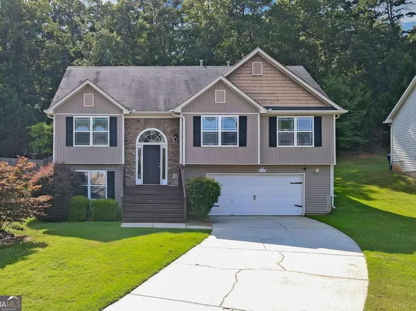 49 Lighthouse Dr, Winder, GA 30680