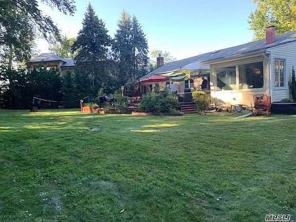 3rd image of 19 Lawson Ln