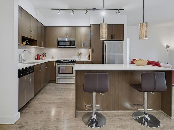4th image of 286 Wilfert Rd #310