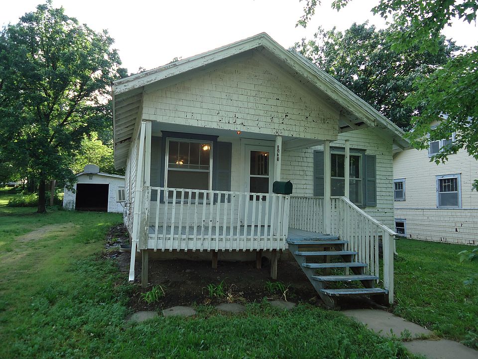 Front (garage in back ground