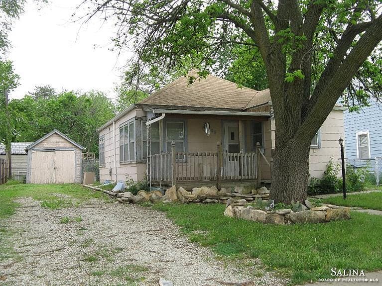 1st image of 709 W Prescott Ave