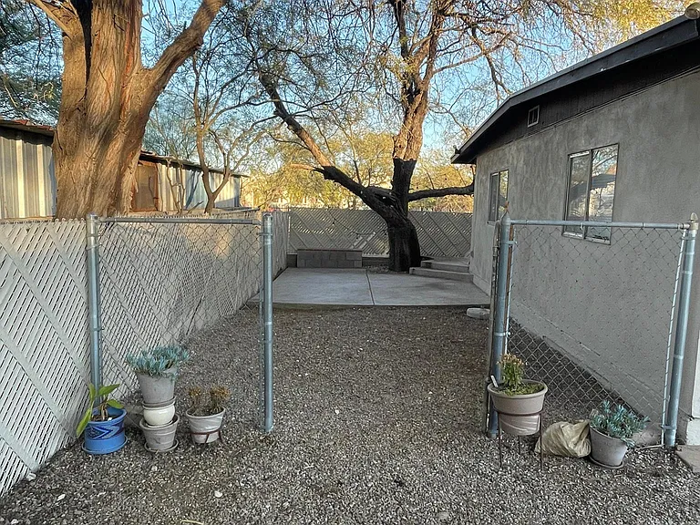 3135 N Presidio Cir #REAR — Photo 7