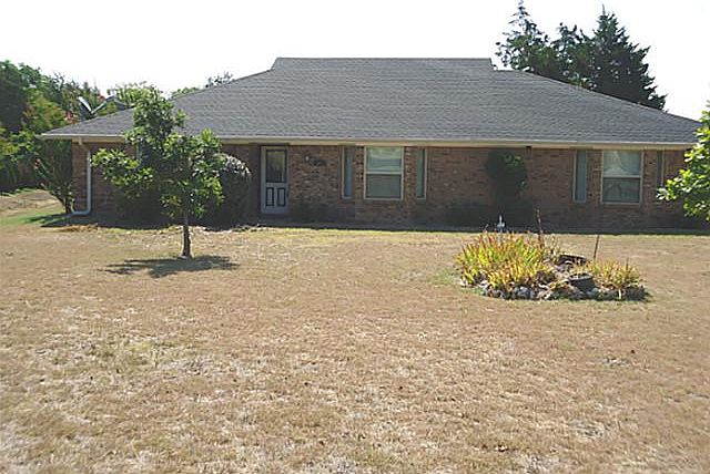1st image of 107 Oakwood Ln
