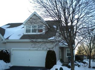 16 Crestwood Ct, Monroe Township, NJ 08831