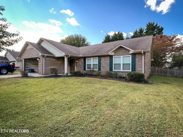 1515 Peabody Dr, Maryville, TN 37803