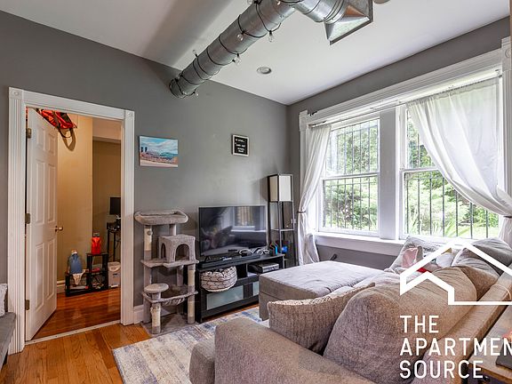 5th image of 2138 W Pierce Ave #G