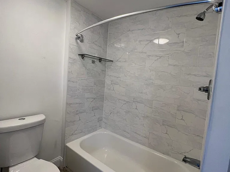 221 Poplar St #A — Photo 12