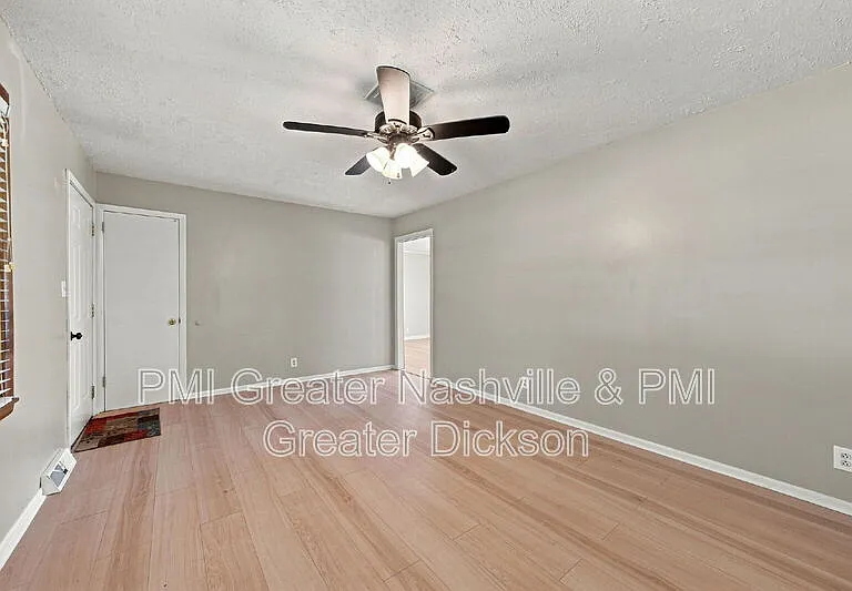 366 N Powers Blvd — Photo 5