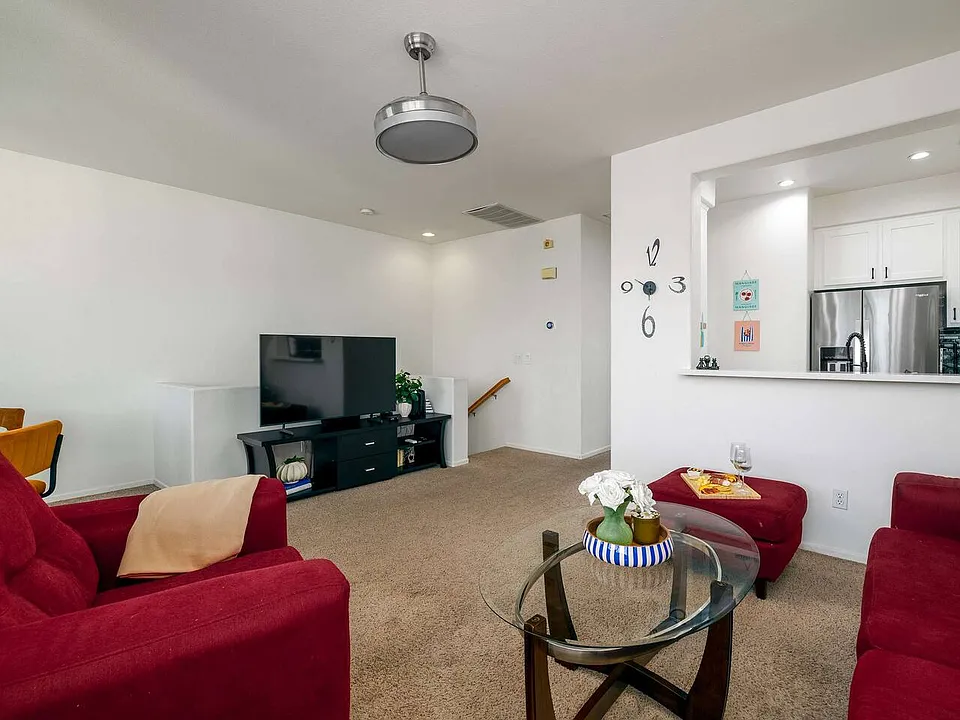 6127 Rancho Brida