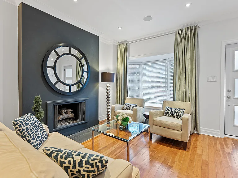 111 Summerhill Ave — Photo 9
