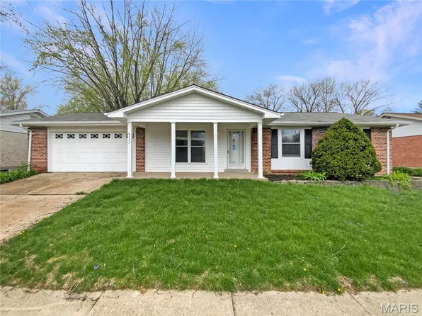 6333 Peachwood Trl, Saint Louis, MO 63129