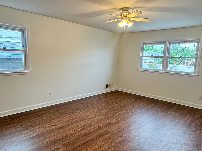 83 Augusta Ave #2 — Photo 12