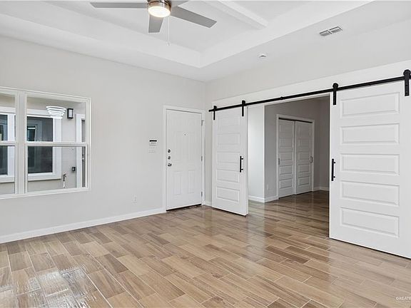 5th image of 4666 W Huckleberry St W #2