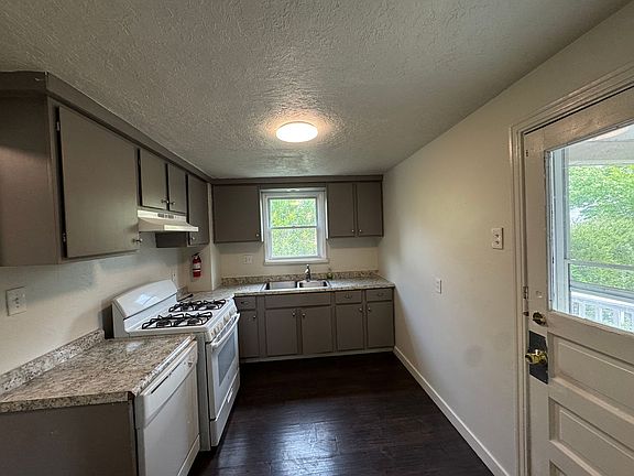 2nd image of 180 Central Ave