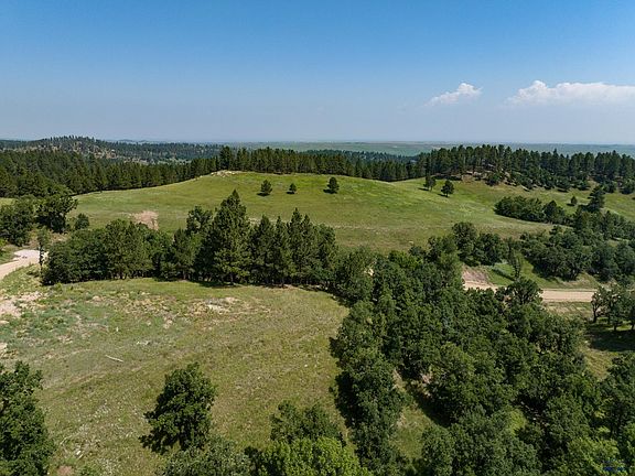 2nd image of 33 Prairie View Loop