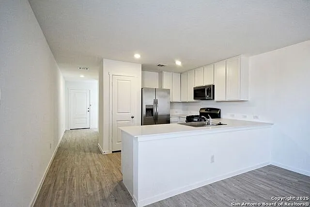 206 Charles Way — Photo 15
