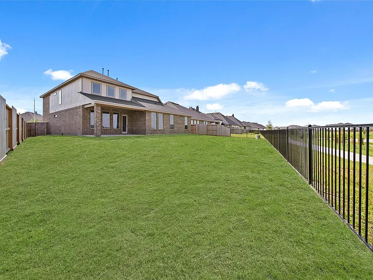 4535 Windmill Landing Ln — Photo 42