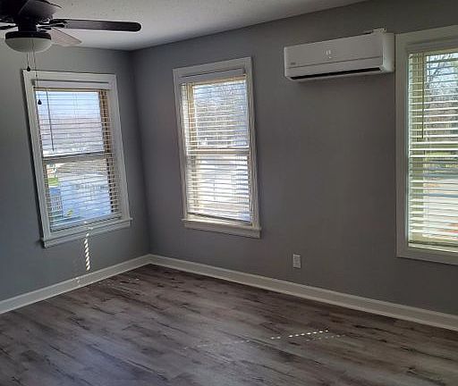 2nd image of 1111 Lincoln Ave APT 5