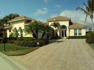 4857 River Village Dr, Vero Beach, FL 32967