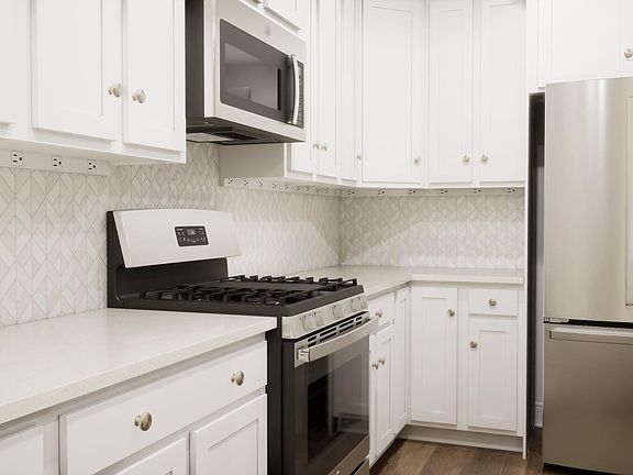4th image of 42722 Darala Dr