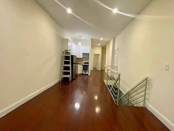 2nd image of 506 E 88th St #1T