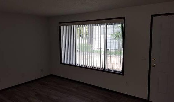 4th image of 3111 Watson Ave