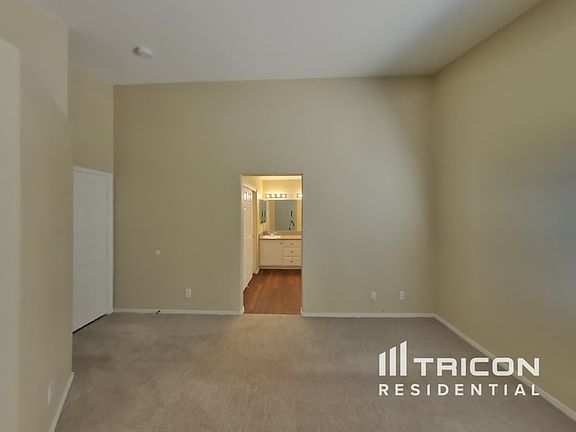 5th image of 2425 Seymour Ct