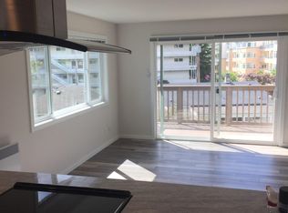211 3rd St S APT D, Kirkland, WA 98033