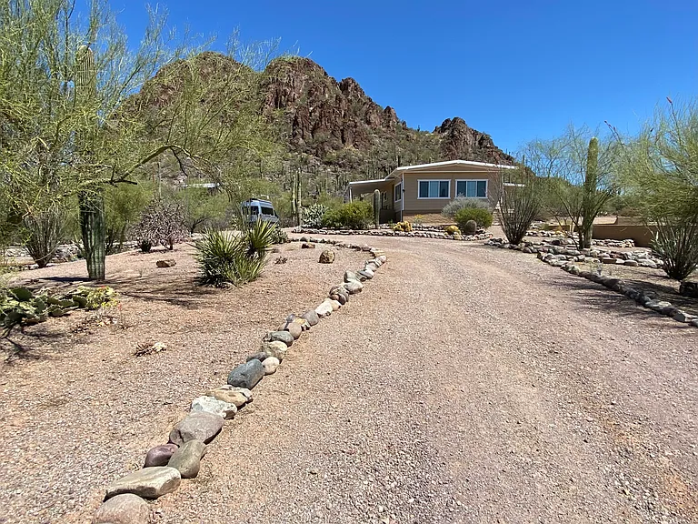5725 S Marshall Pl — Photo 8