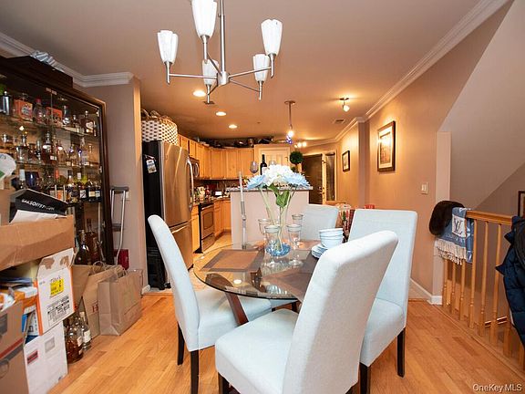 3rd image of 112 Riverbend Drive