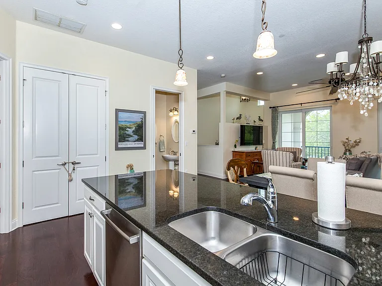 407 Nokomis Ave S #523 — Photo 28