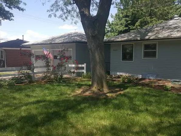 6644 Dudley St, Lincoln, NE 68505
