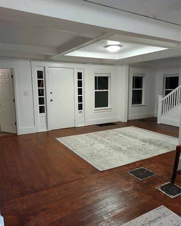 2nd image of 405 S Ridgewood Ave