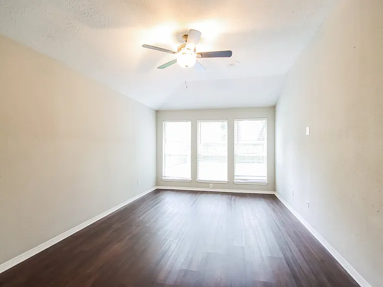 5207 Village Springs Dr — Photo 10