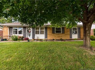 1015 Spicewood Dr, Clarksville, IN 47129
