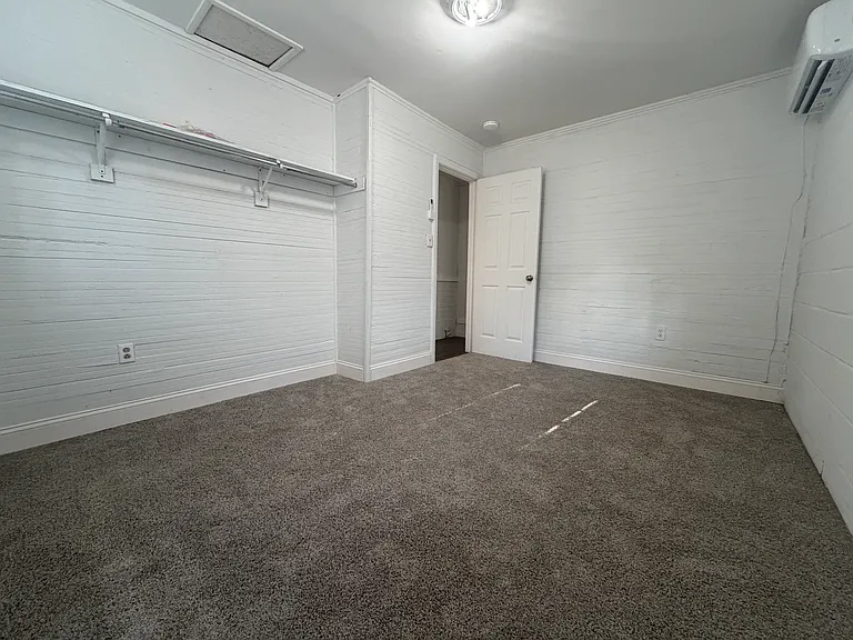 202 Turner St — Photo 10