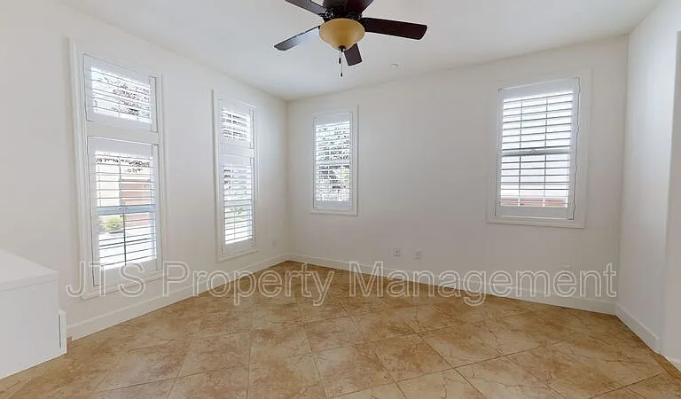 1349 Piper Pl — Photo 6