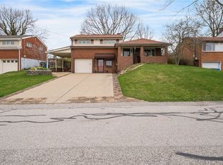 923 Lindsay Rd, Carnegie, PA 15106