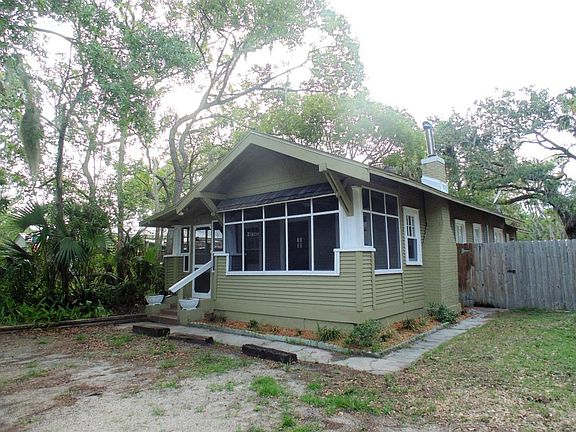 2nd image of 837 Plum Ave