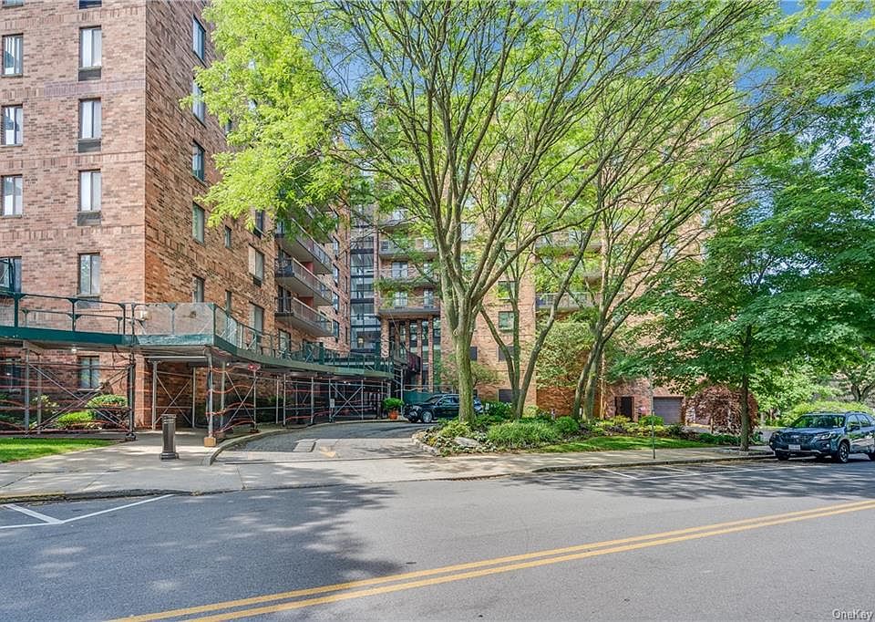 Who Manages 100 Columbus Avenue In Tuckahoe New York 50 Columbus Ave Tuckahoe NY | Zillow