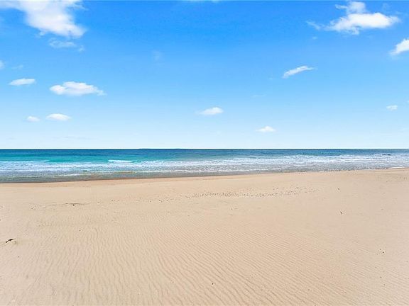 5th image of 76 Green Hill Ocean Dr