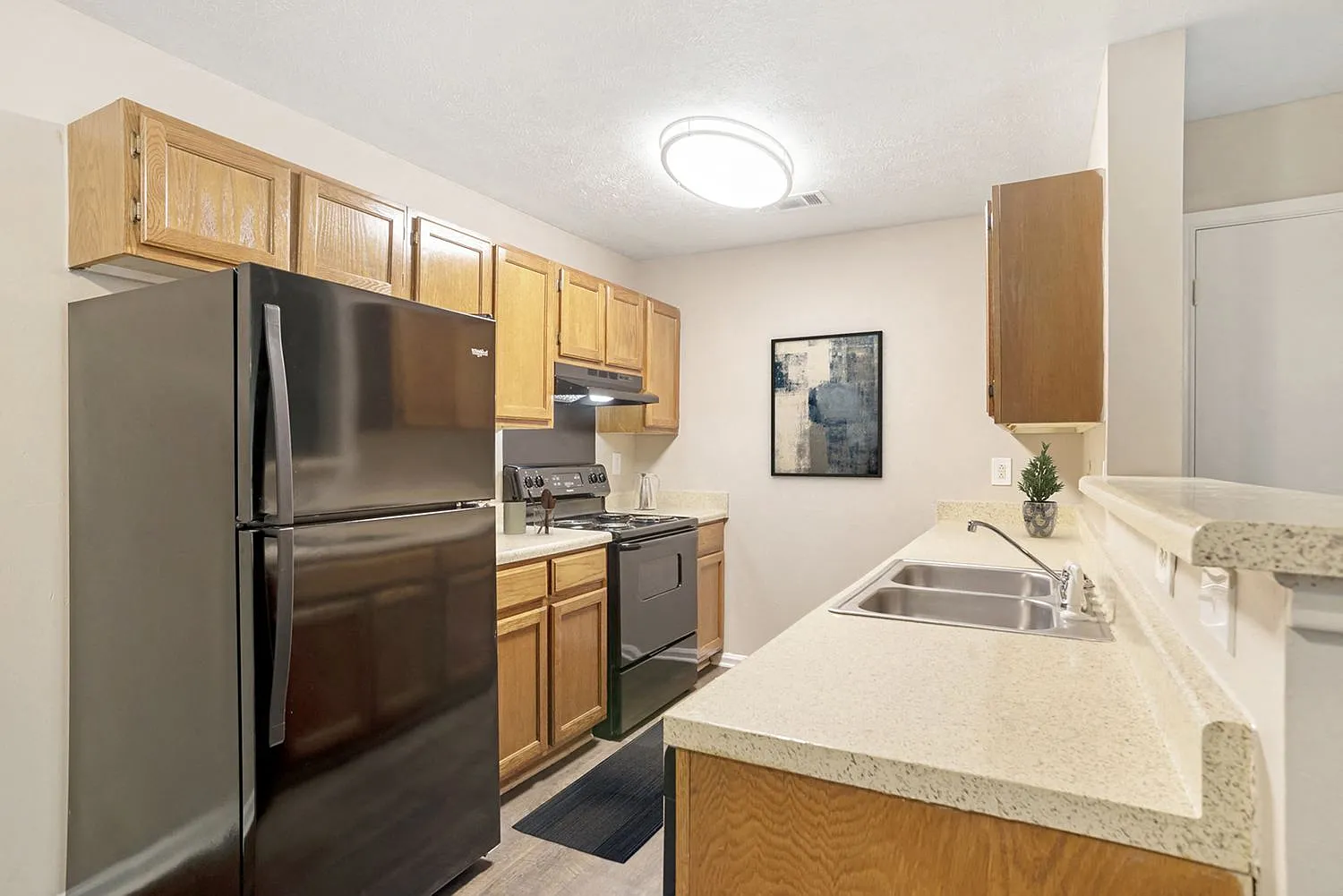 Grand at Pearl Apartments — Photo 4